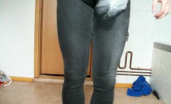 Piss in jeans