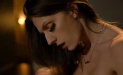 Horny Dude Lets His Trans Girlfriend Bareback Her Wet Ass