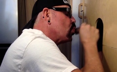 Deepthroating gloryhole DILF eats cock