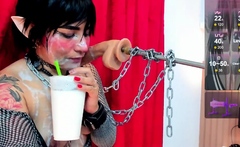 Amateur brunette ariana marie solo toying