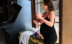 Brunette amateur teen masturbate to her boyfriend