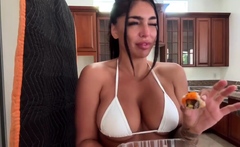 Love Chat Big Boobs Brunette Masturbating For Cam