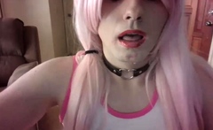 Young amateur teen in solo masturbation getting kinky