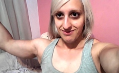 amateur blonde solo webcam