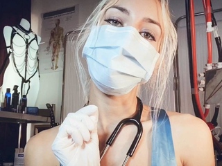 Amateur Blonde With BIG BOOBS Hot Free Cam Show